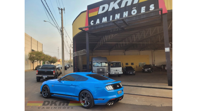 Mustang Mach 1 V8 - 5.0 ano 2022/2022 c/4.500 km