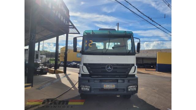 M.Benz Axor 3344S 6x4 ano 2012 completo