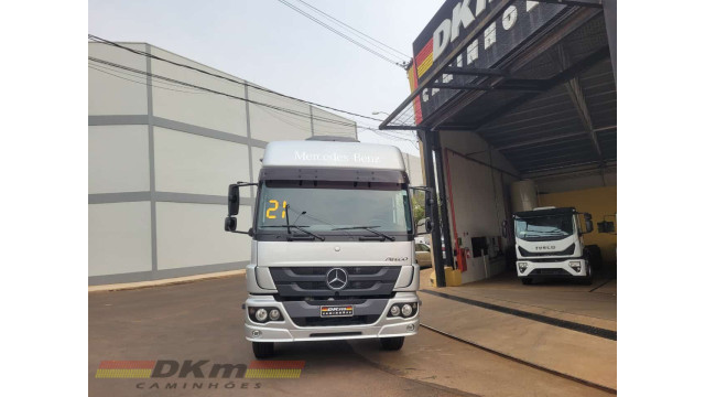 M.Benz/Atego 2430 manual 2021 completo 6x2