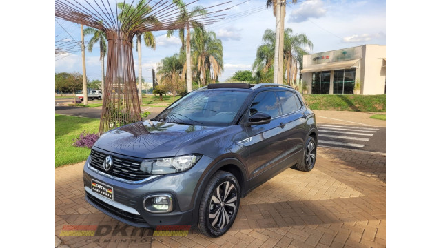 T Cross Highline 1.4 TSI 2021 com teto