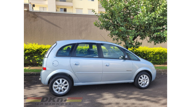 Meriva Premium 1.8 flex 2009 manual completa